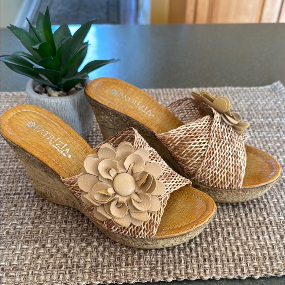 Patrizia Women's Tan Wedge Sandals Size 38 (7.5/8